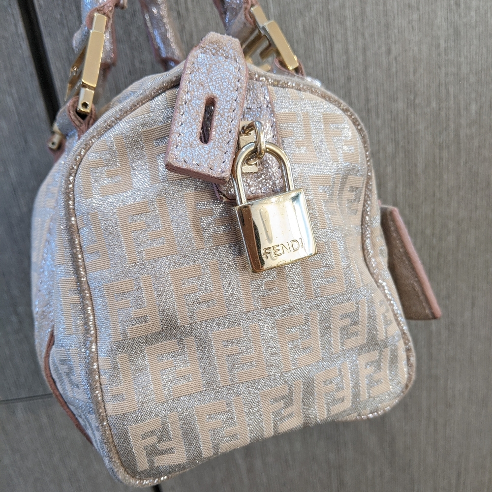 Fendi: Metallic Zucchino Forever Mini Bag w/ LOCK & KEY (on Bella Hadid) *RARE* - Picture 12 of 17
